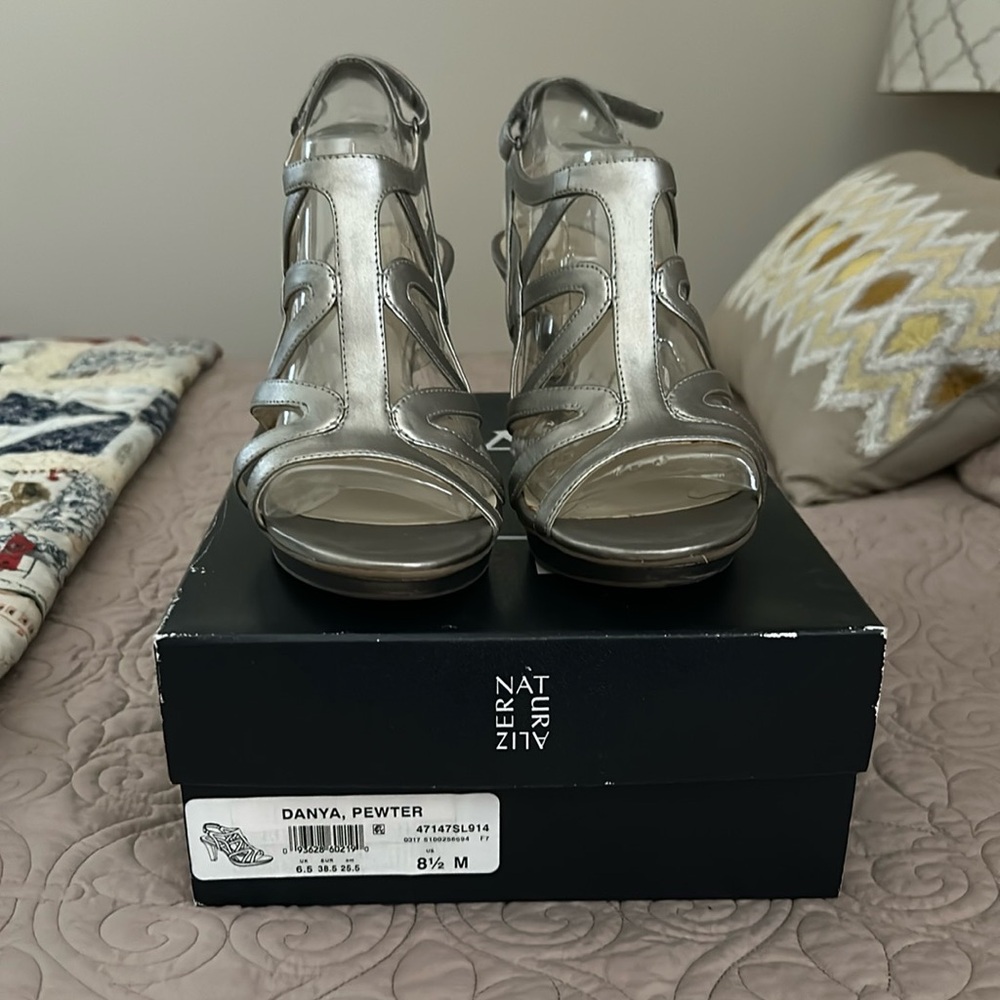 Naturalizer Danya sandal